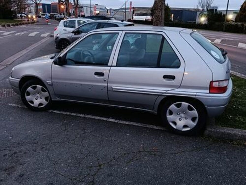 Saxo 1.4 SX 2000 occasion 25620 Le Gratteris