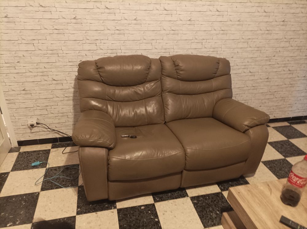 Canap&eacute; &eacute;lectrique en cuir Meubles