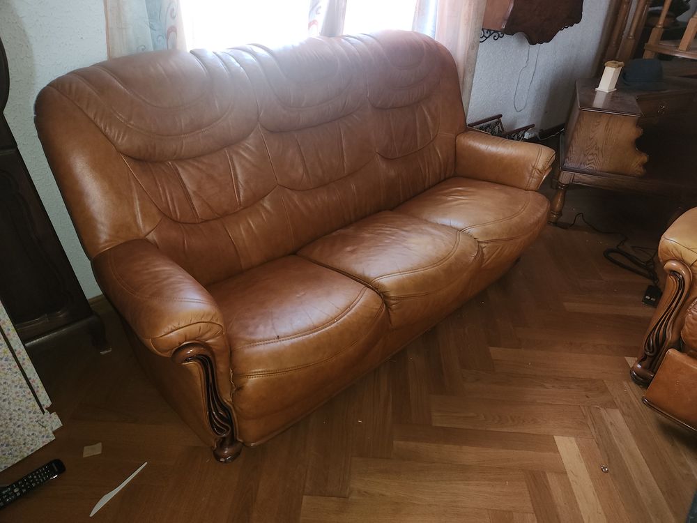 Canap&eacute; cuir avec 2 fauteuils relax &eacute;lectriques Meubles