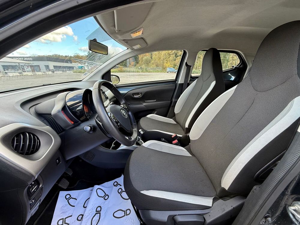 Aygo 1.0 VVT-i x-shift x-play 2016 occasion 65800 Aureilhan