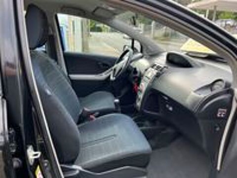 Yaris 1.3 - 87 VVT-i Luna 2007 occasion 42700 Firminy
