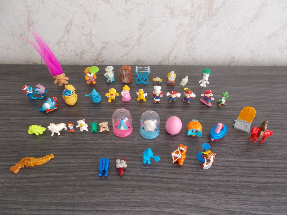Figurines Kinder Jeux / jouets