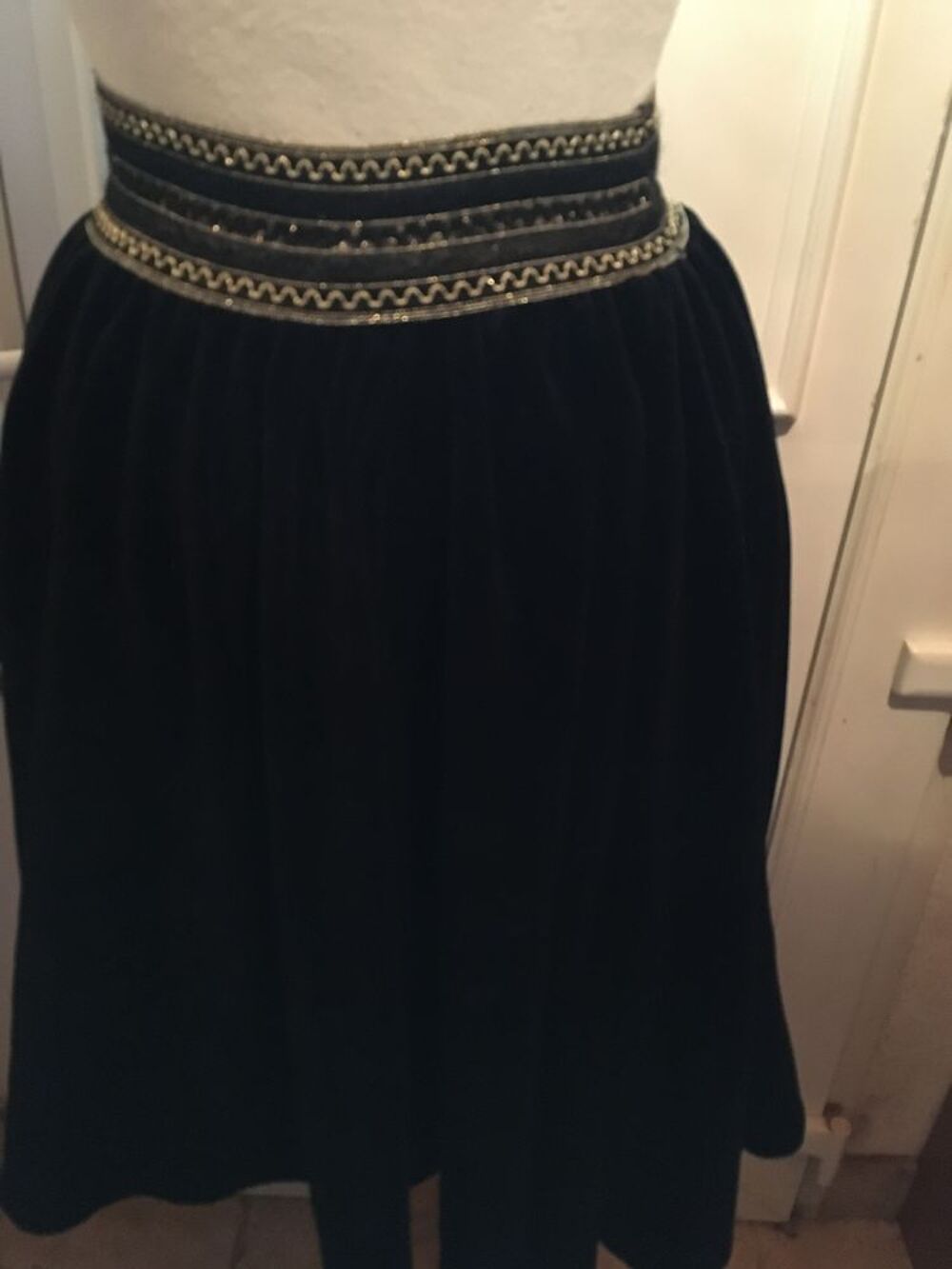 Jupe en jean et jupe &eacute;vaser noir Vêtements