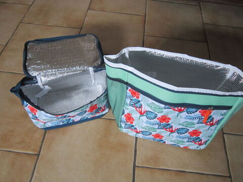 Deux sacs lunch Box isothermes 15 Brignais (69)