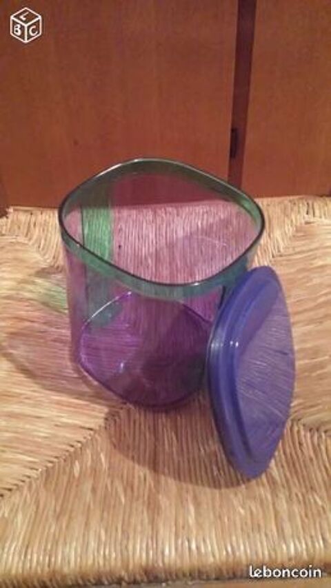 Boite fum�e bleue et verte tupperware 1 litre 5 14 M�rignies (59)