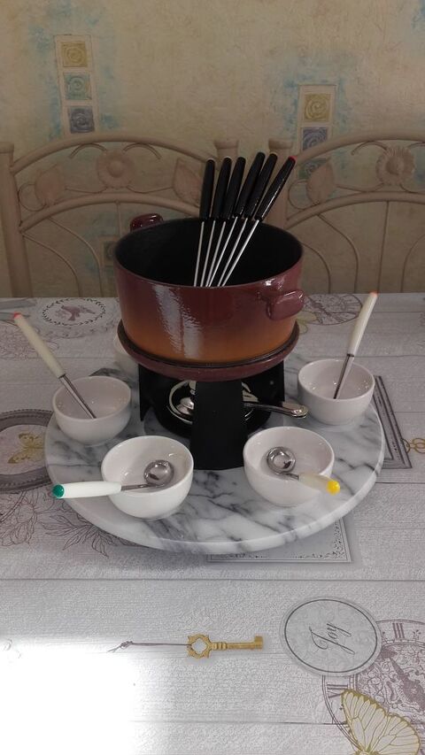 Service à fondue NEUF 40 Billère (64)
