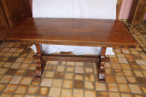 table monastère  550 Orchies (59)