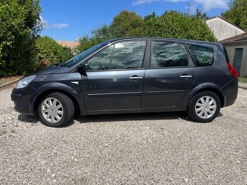 Grand Sc&eacute;nic II Grand Scenic 1.6 16V Latitude 5 pl 2007 occasion 33530 Bassens