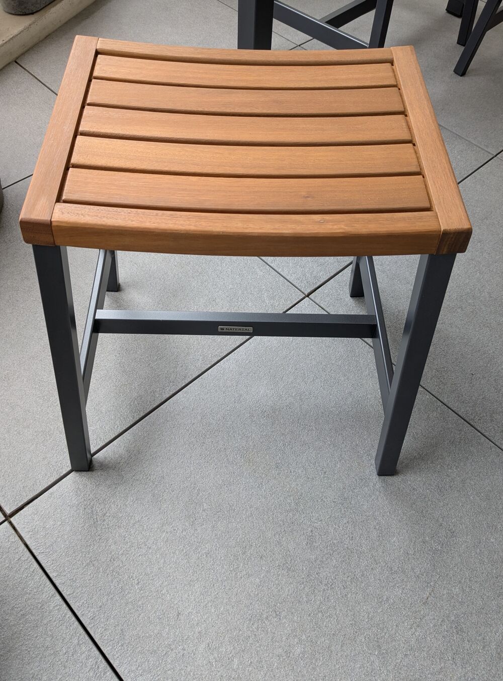 2 tabourets de la marque Naterial Jardin