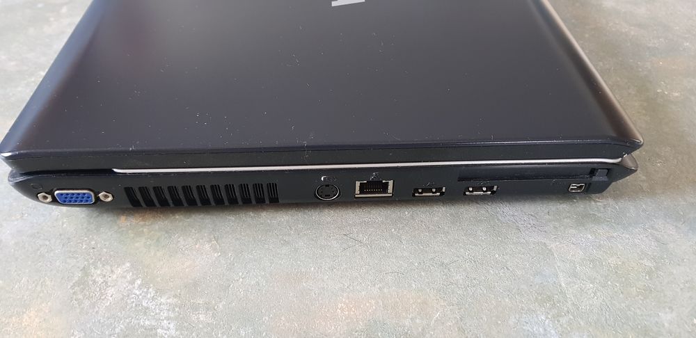 Toshiba Satellite PRO A210, 15.4", Windows XP Pro 32 bits Matériel informatique