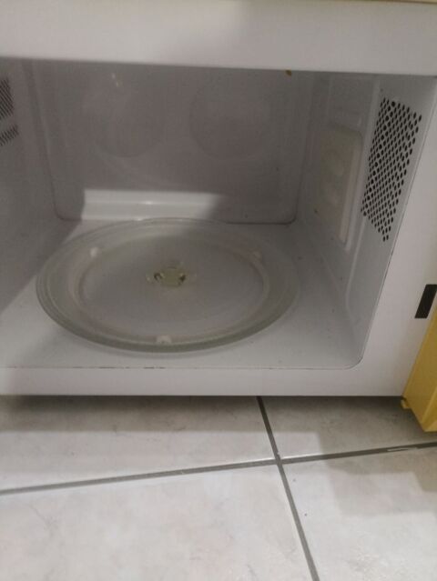 Micro-ondes daewoo 40 Roanne (42)