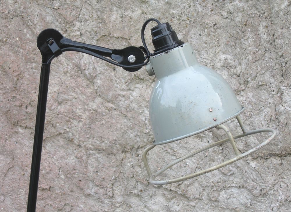 Lampadaire industriel de garage Décoration