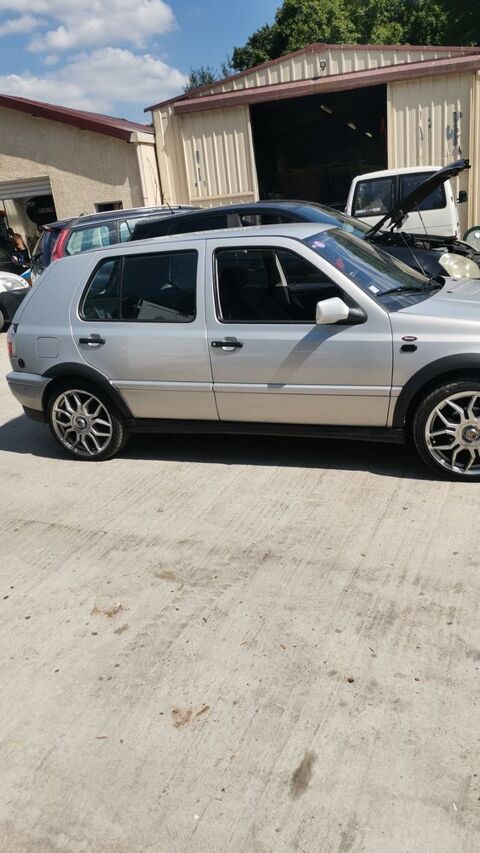 Volkswagen Golf 90 1997 occasion Villiers-sur-Marne 94350