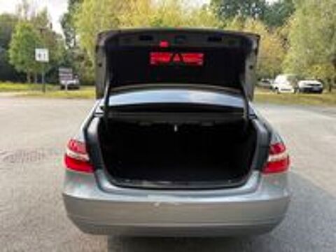 Classe E 200 CDI BlueEfficiency 139g Avantgarde Executive A 2011 occasion 64600 Anglet