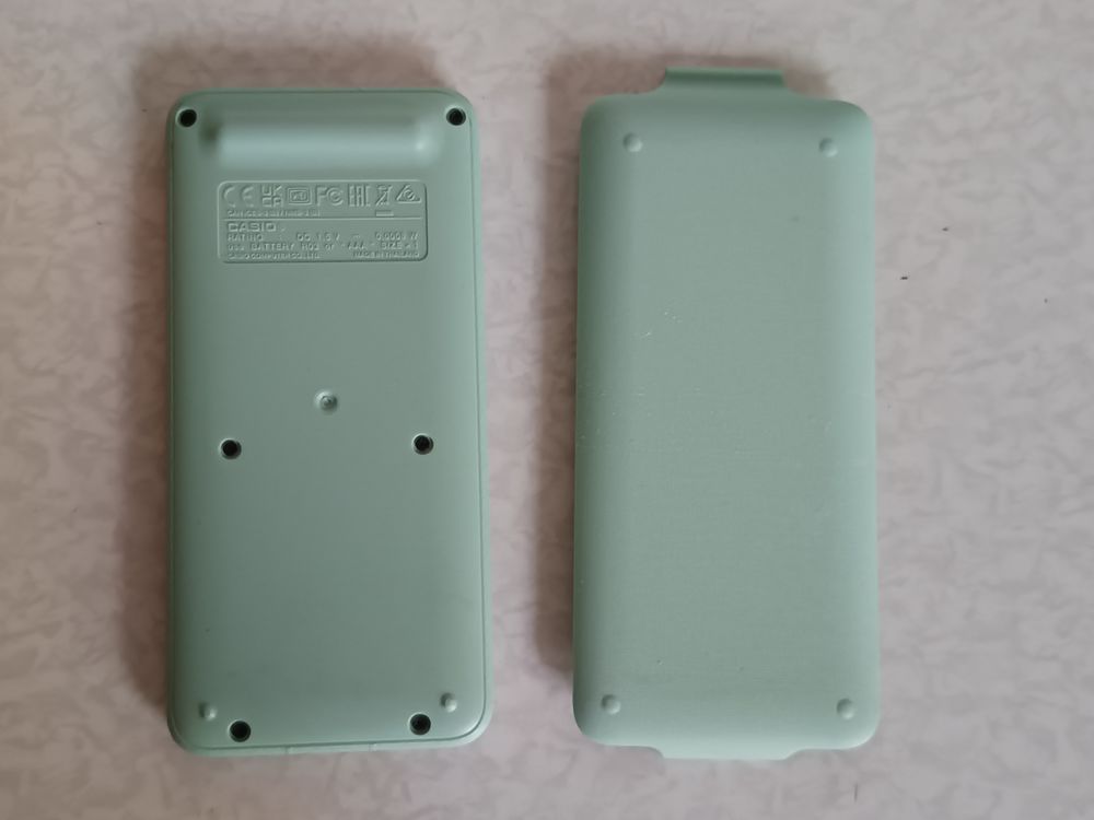 Casio fx-92 Coll&egrave;ge CLASSWIZ de CASIO avec sa coque de prote Matériel informatique