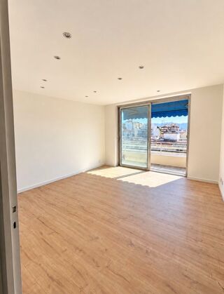  Appartement à vendre 2 pièces 46 m² Cannes