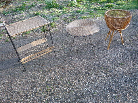 Tablette porte revue/tablette ronde/travailleuse couture (G) 25 Castres (81)