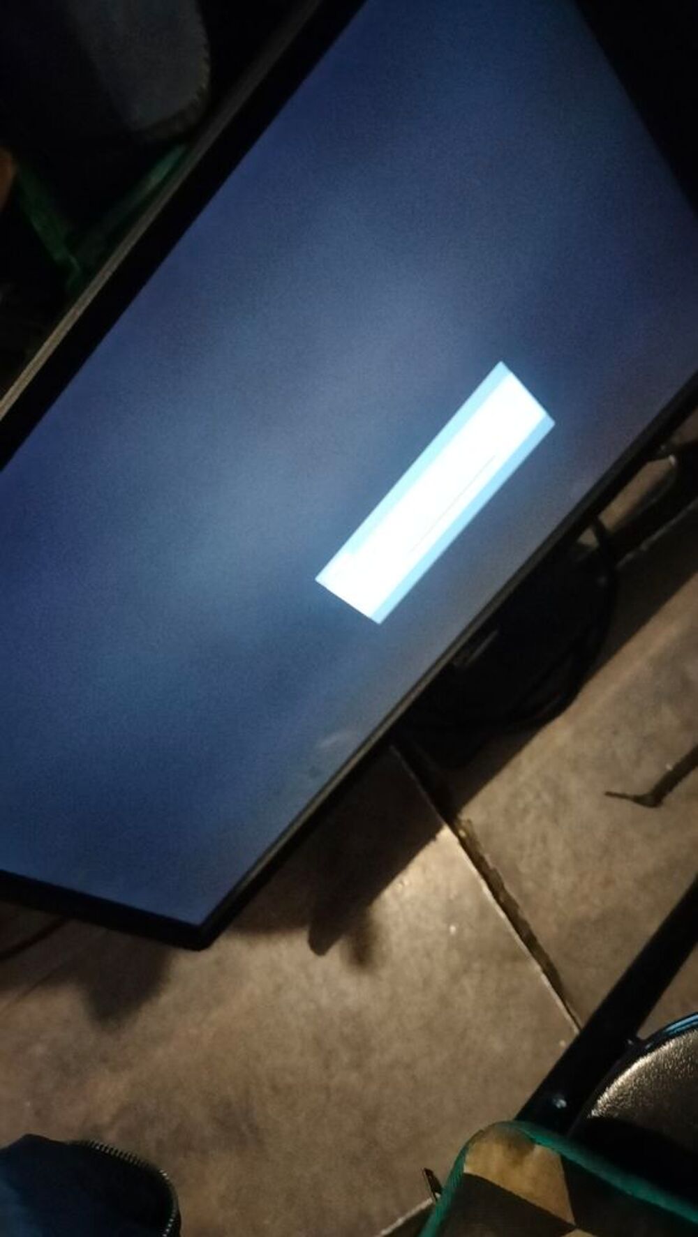 Moniteur Dell E2414h skander &eacute;cran led diagonale 63 cm tr&egrave;s Matériel informatique