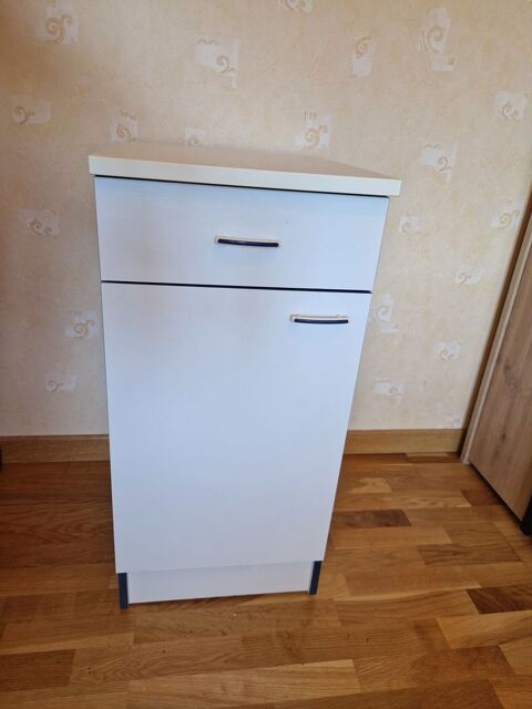 Petit meuble de cuisine ou de salle de bain 30 Auxerre (89)