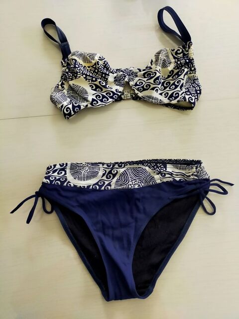 MAILLOT DE BAIN 2 PIECES 10 La Roche-sur-Yon (85)