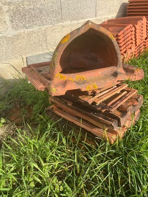Tuiles chati�res de s�choir � tabac + pr�linteaux b�ton 50 Lavergne (47)