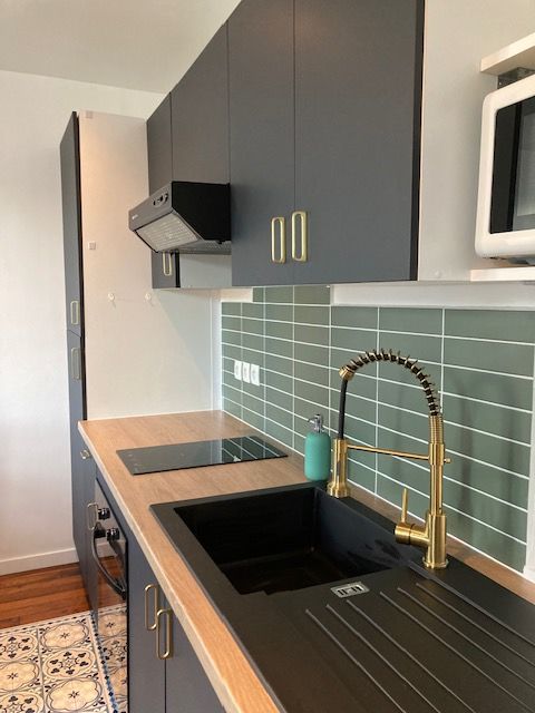  Appartement  louer 2 pices 32 m Paris