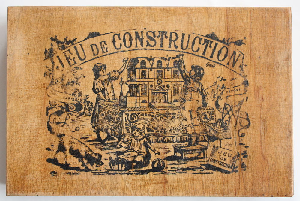 Jeu de construction en bois sign&eacute; THle.L. XIX eme si&egrave;cle Jeux / jouets
