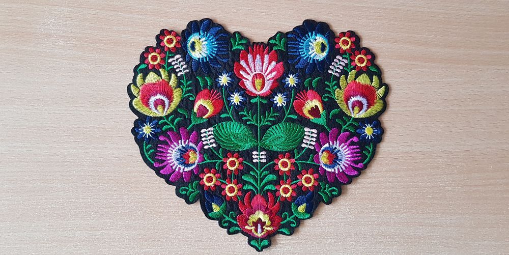 &eacute;cusson brod&eacute; bouquet de fleur taille XL n&deg;3
20x18 cm Décoration