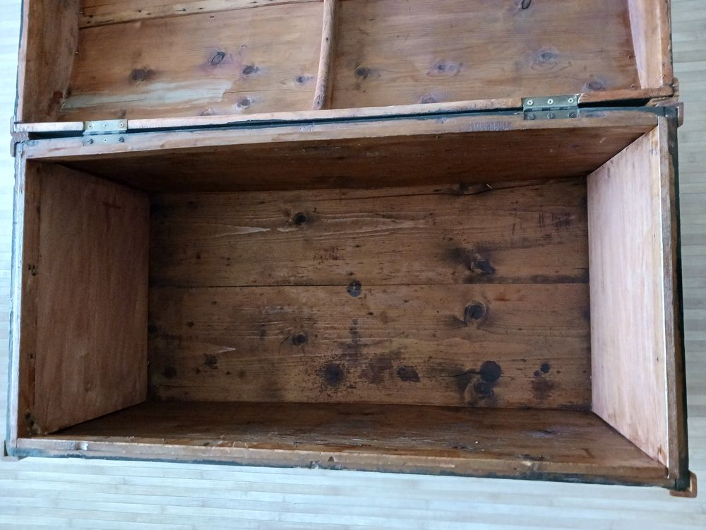 Ancienne malle en bois Meubles