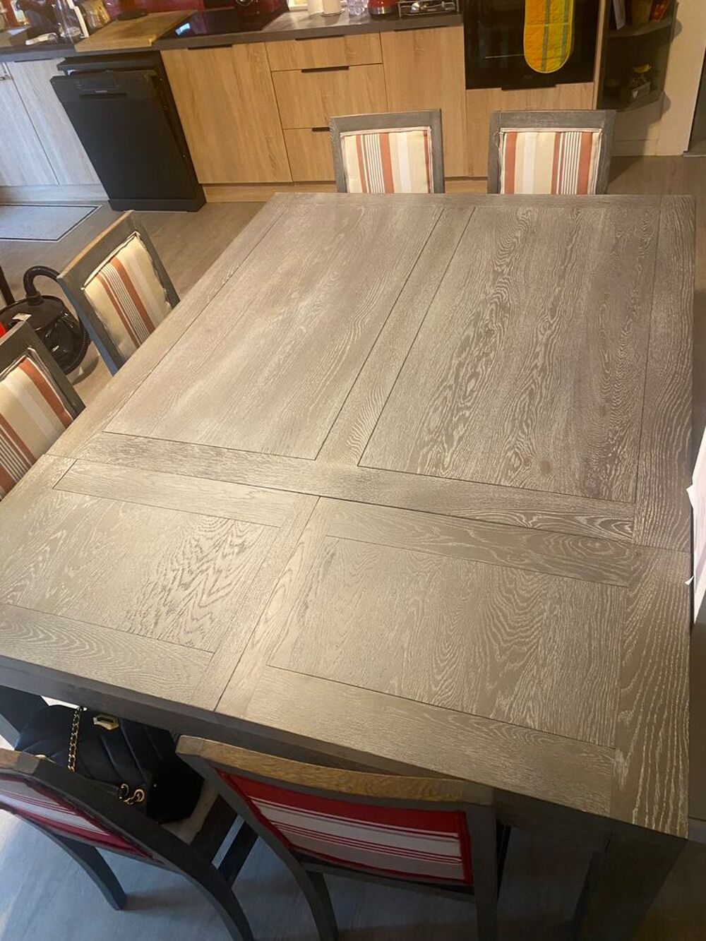 Table 8-12 personnes bois massif grise Meubles