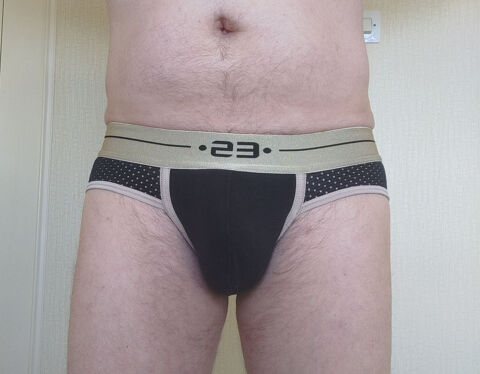 Slip noir ES collection taille S 9 Bourg-Blanc (29)