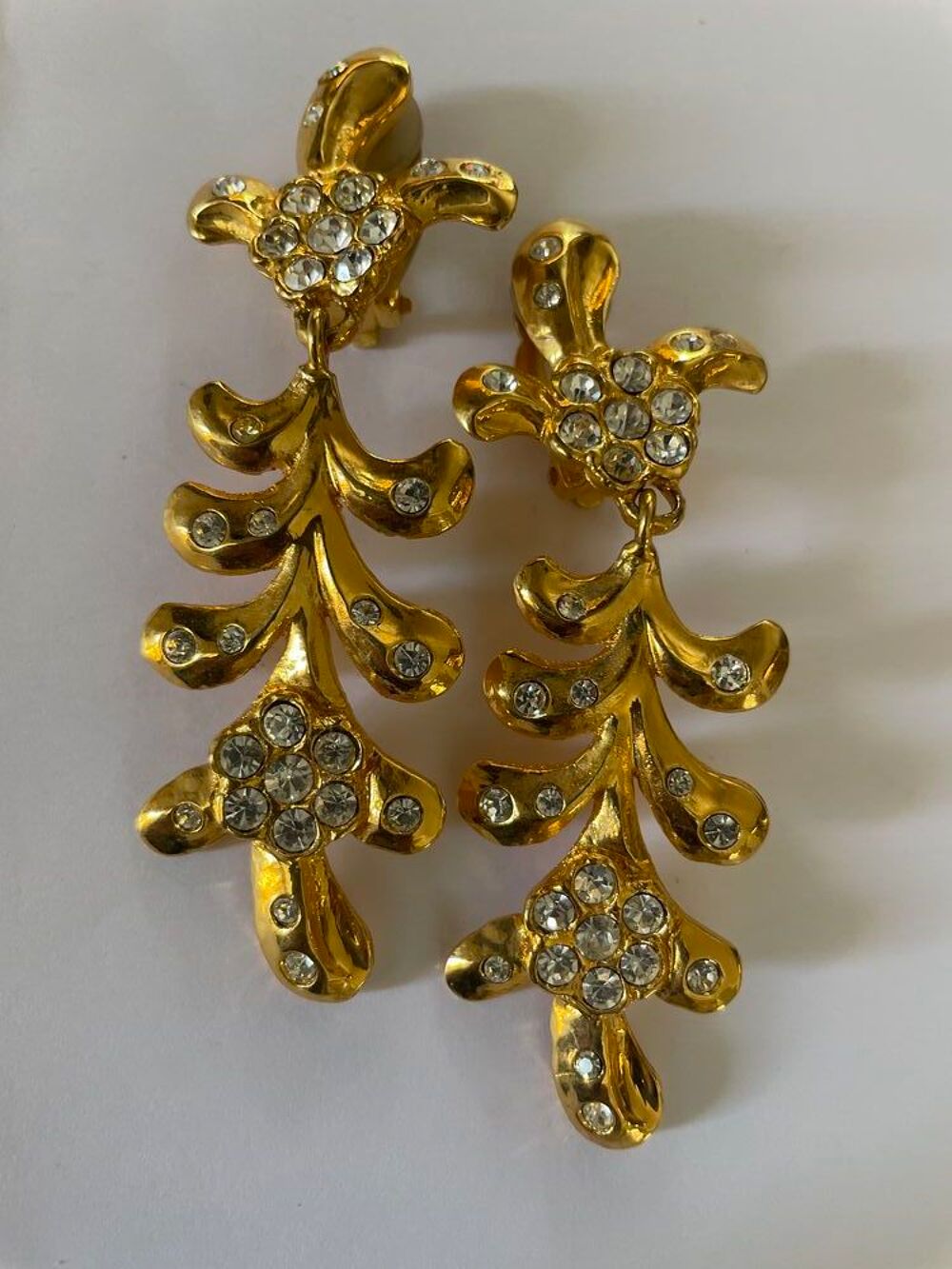 BO Boucles d'Oreilles pendante dor&eacute; feuille palmier strass c Bijoux et montres