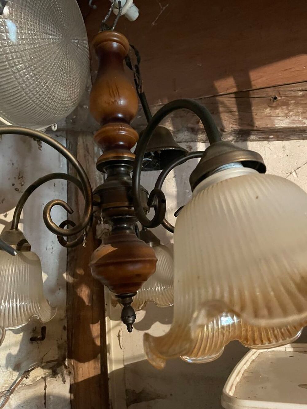 Lustre rustique 4 lampes Décoration
