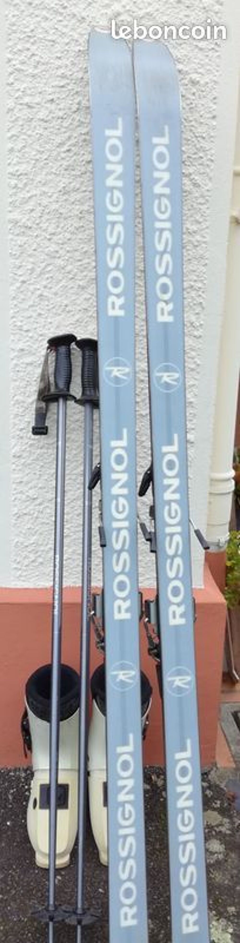 SKIS ROSSIGNOL 1.70m - TBE
A r&eacute;cup&eacute;rer sur Juran&ccedil;on. Sports