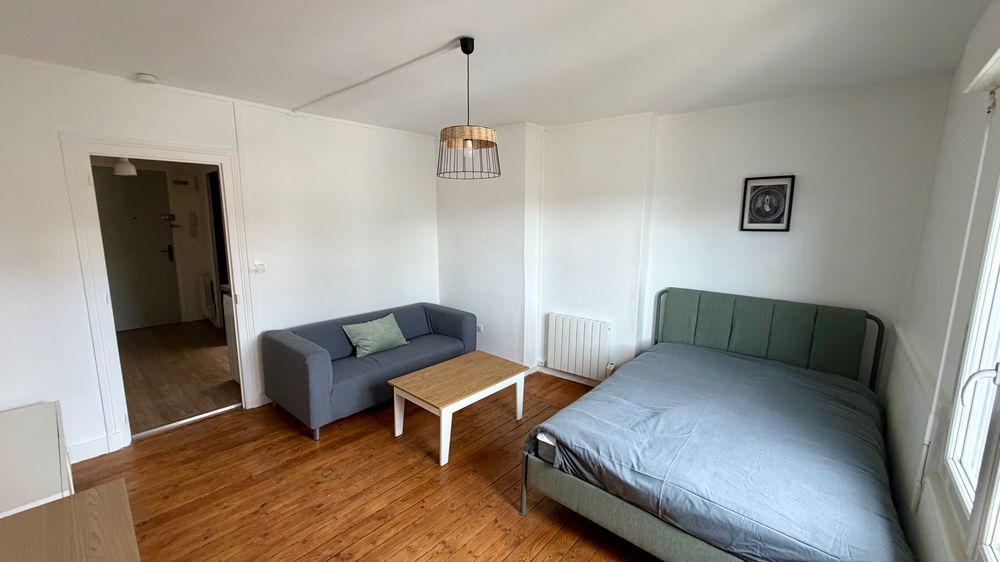 Location Appartement Superbe T 1 BIS rénové et meublé en centre ville - secteur Poitiers