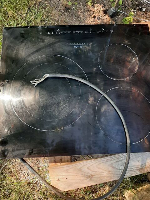 Plaque vitroc�ramique 20 Villers-Bretonneux (80)