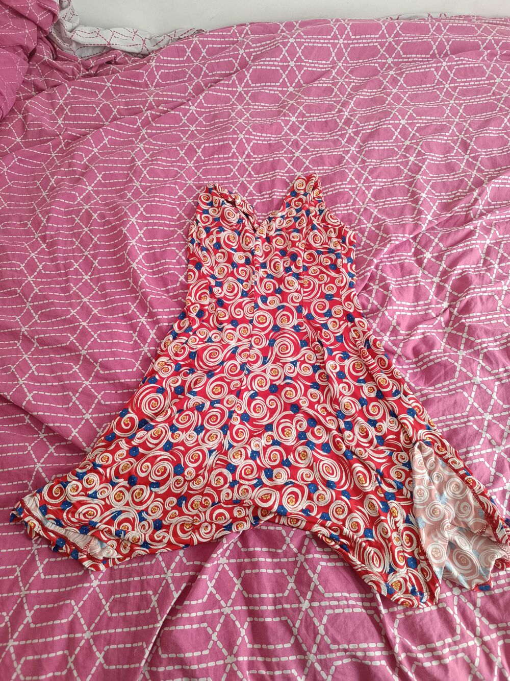 robe taille M en excellent &eacute;tat Vtements