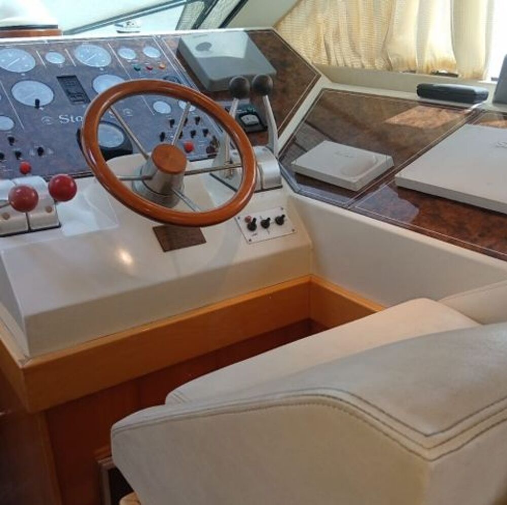 Vedette - Yacht - Offshore 1993 occasion 83990 Saint-Tropez