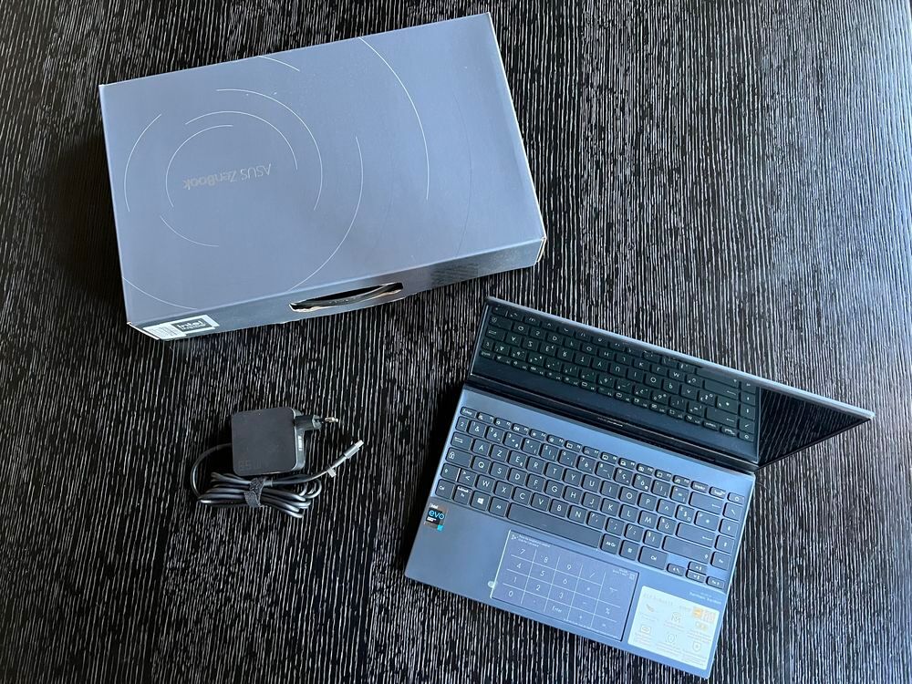 Ordinateur portable Asus Zenbook Evo I7 Matériel informatique