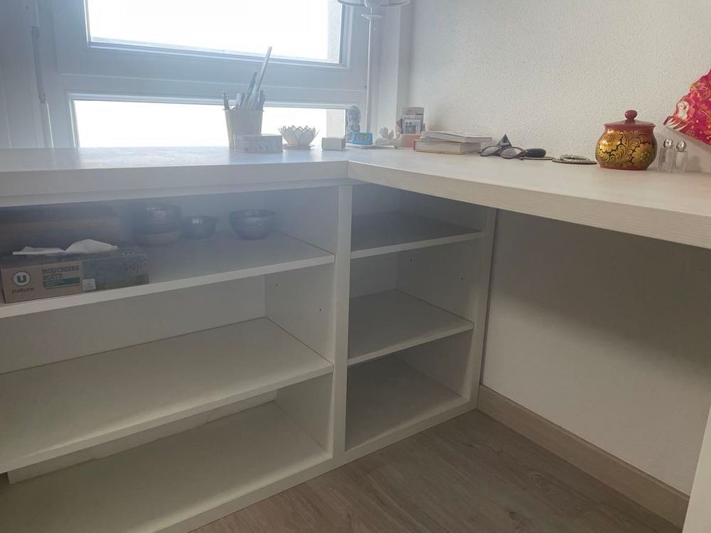 Bureau d'angle avec armoire int&eacute;gr&eacute;e blanc et rose Meubles