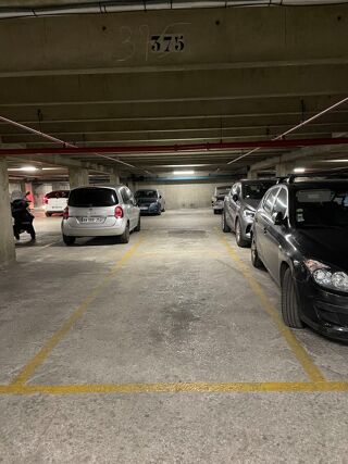  Parking / Garage � louer 12 m�