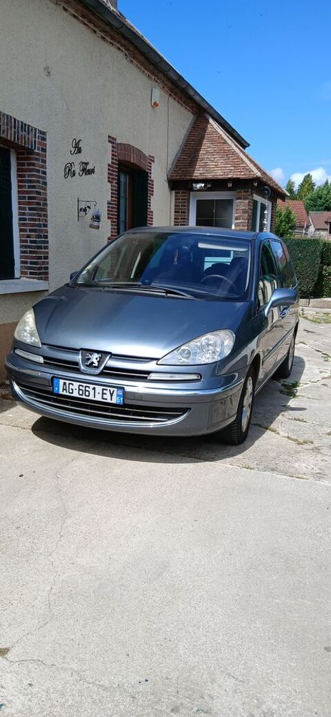 Peugeot 807 2.0 HDi 16V 136ch FAP Premium