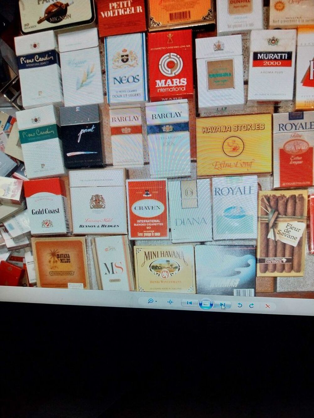 Lot de bo&icirc;tes &agrave; cigarettes et cigares vides 