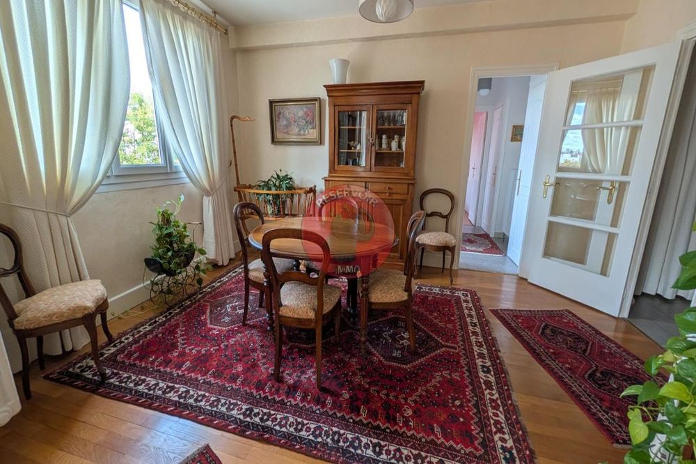 vente Appartement - 6 pièce(s) - 147 m² Dijon (21000)