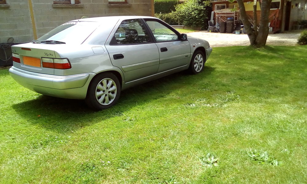 Xantia 2.0i 16V Exclusive A 1998 occasion 27190 Le Fidelaire