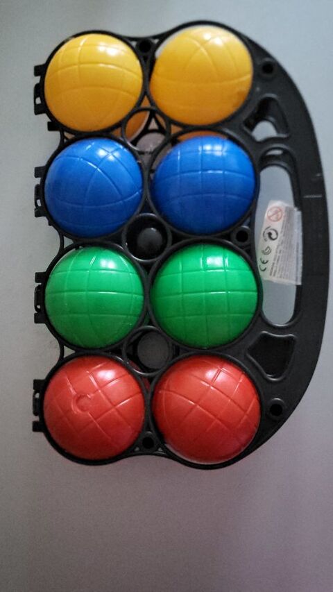 Boule pétanque plastique Airvault (79)
