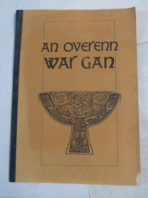 chants ecrit en breton  AN OVERENN WAR GAN 12 Brest (29)