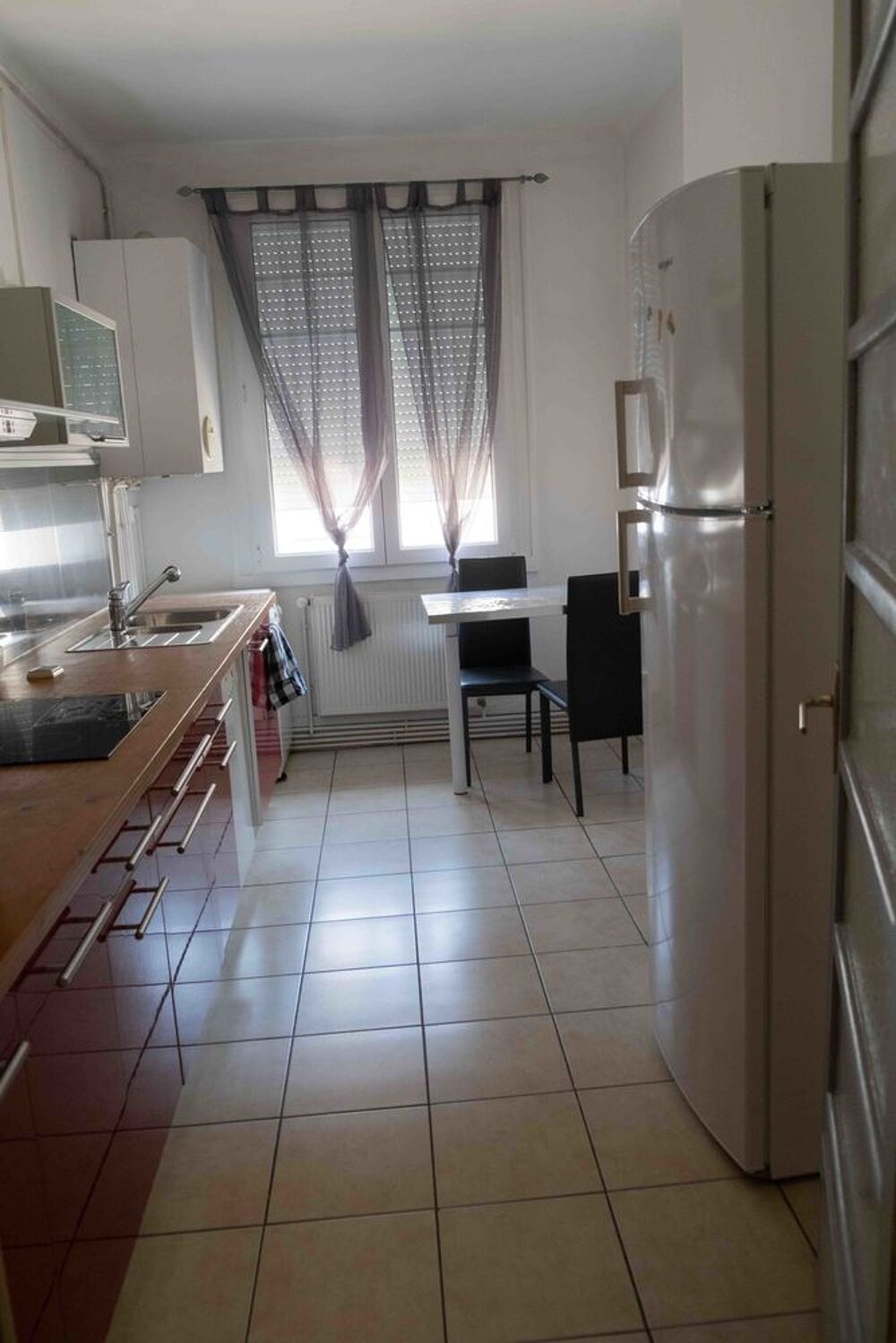 Location Colocation appartement  meublé de 63 m2 pour 2 personnes
385e par pers Saint-Étienne