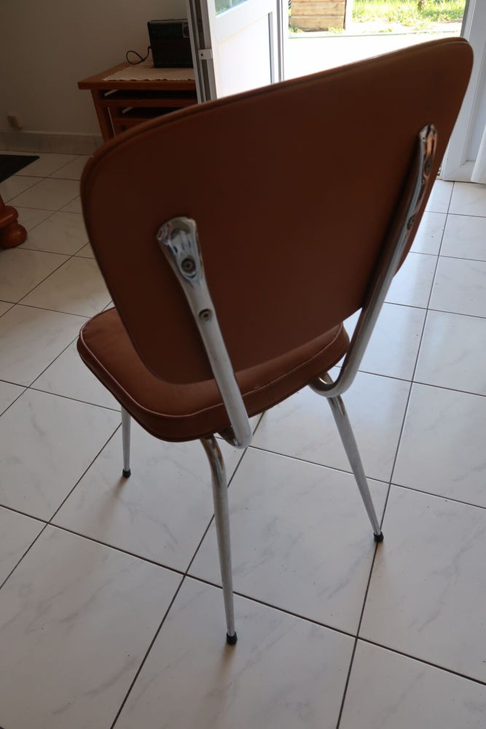 CHAISE METAL ASSISE NYLON Meubles