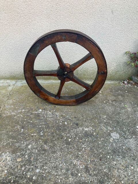 roue bois entourage métallique Valence (26)